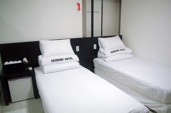 Ekonomy Hotel Nampo Busan Exterior foto