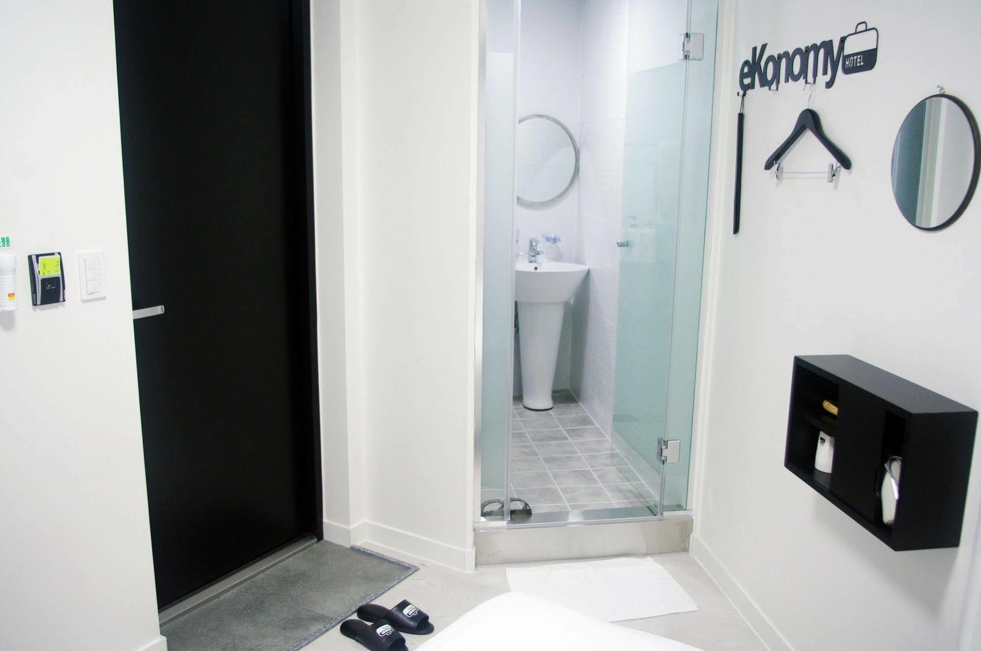 Ekonomy Hotel Nampo Busan Exterior foto